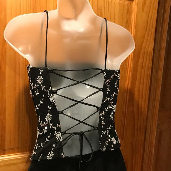 Blondie Nites Dress - Picture 6 of 9